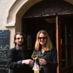 Gold-Sekt, Vino Colonia und Flammkuchen im JuBo Weinhaus in Sülz