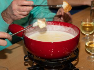All-You-Can-Eat Käsefondue für vier Personen